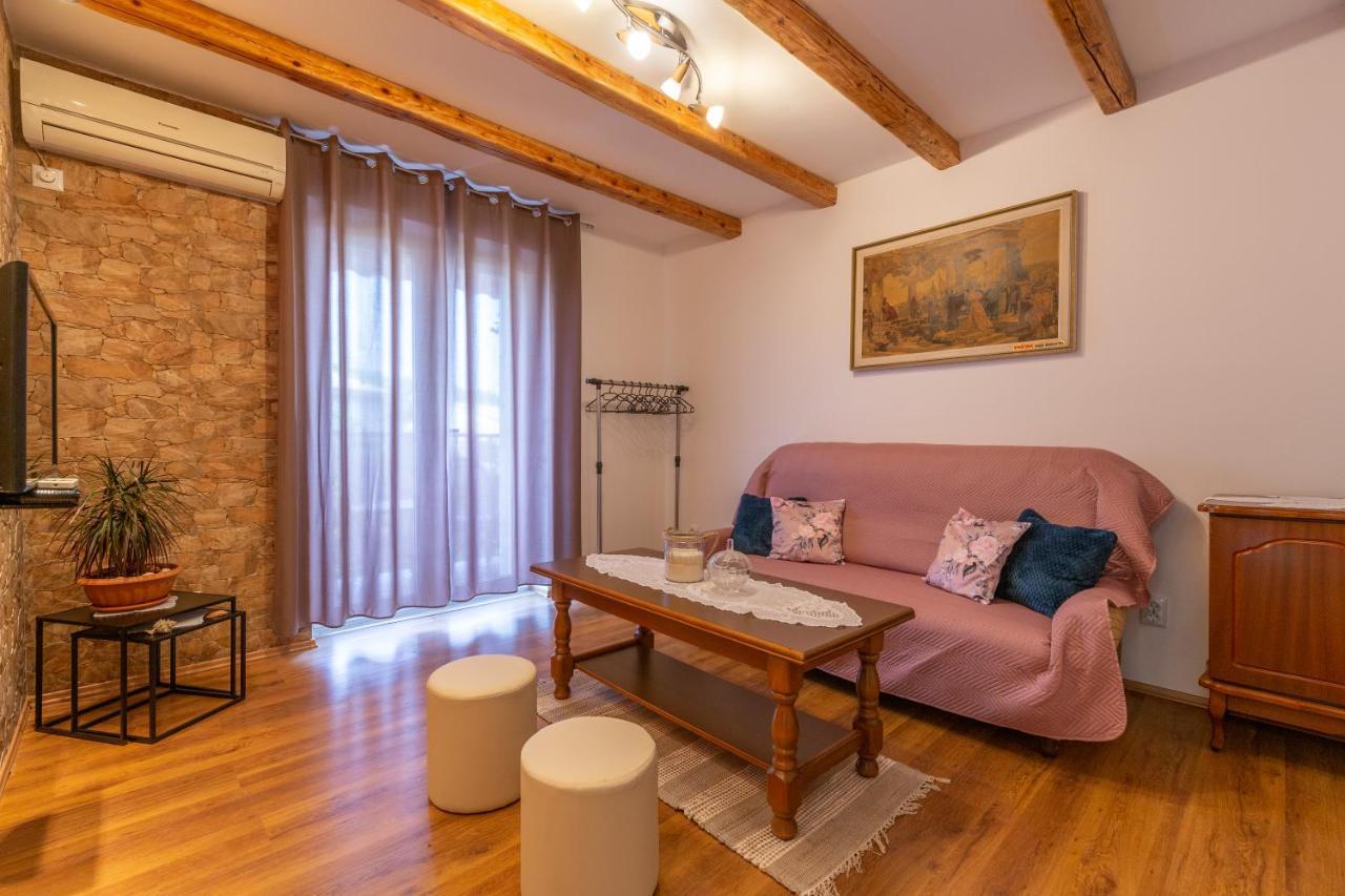 Apartman Gara Сен Екстериор снимка